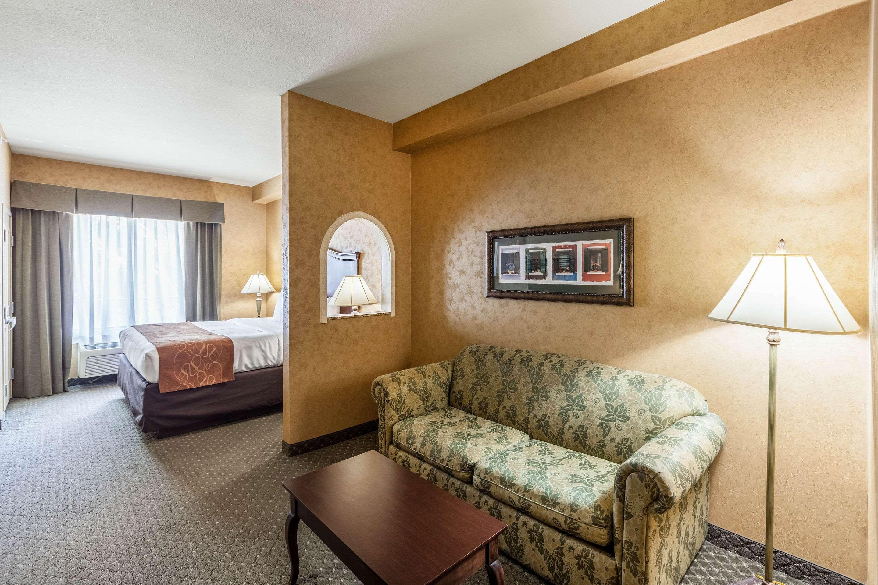 Comfort Suites Alamo-River Walk Сан Антонио Екстериор снимка