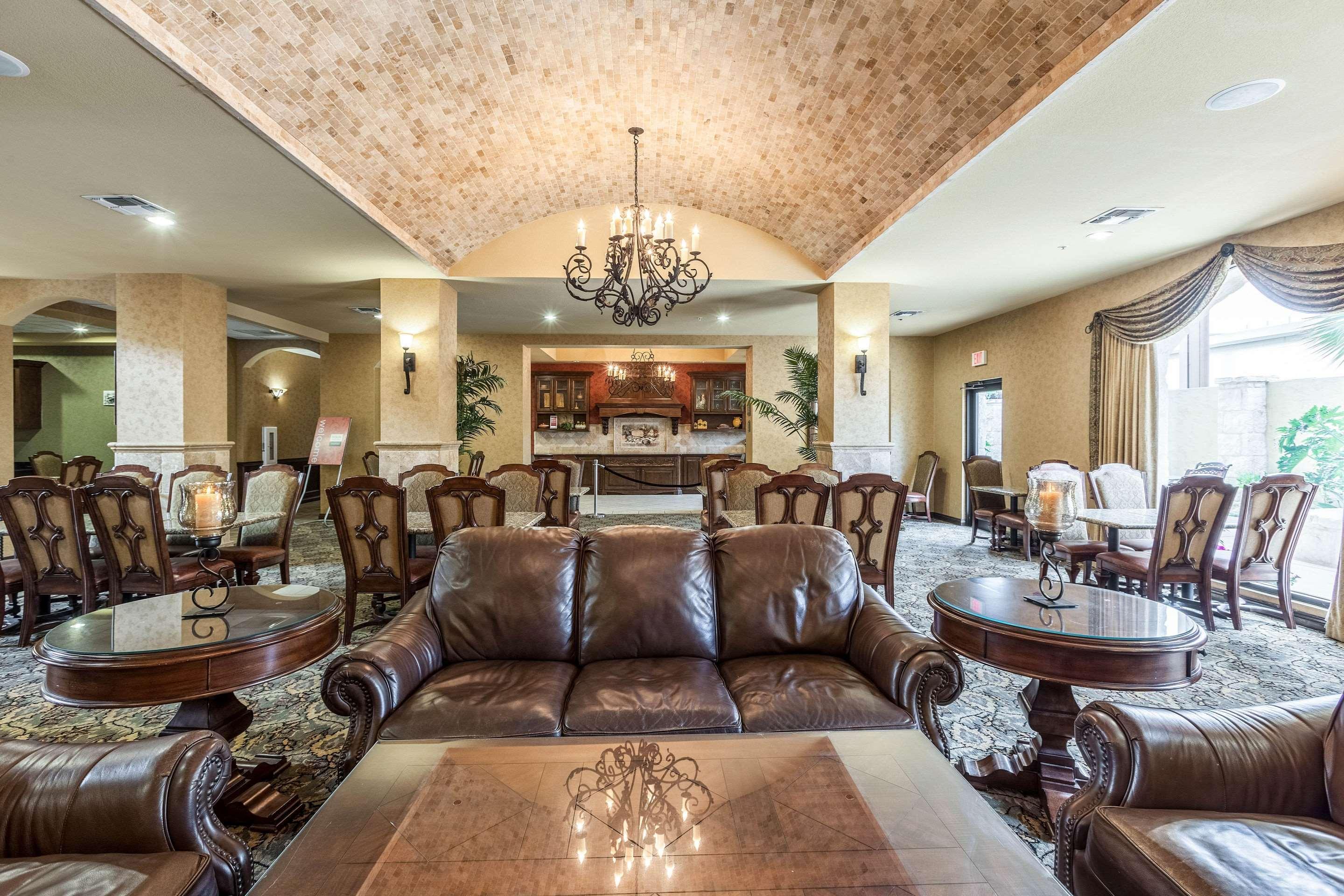 Comfort Suites Alamo-River Walk Сан Антонио Екстериор снимка