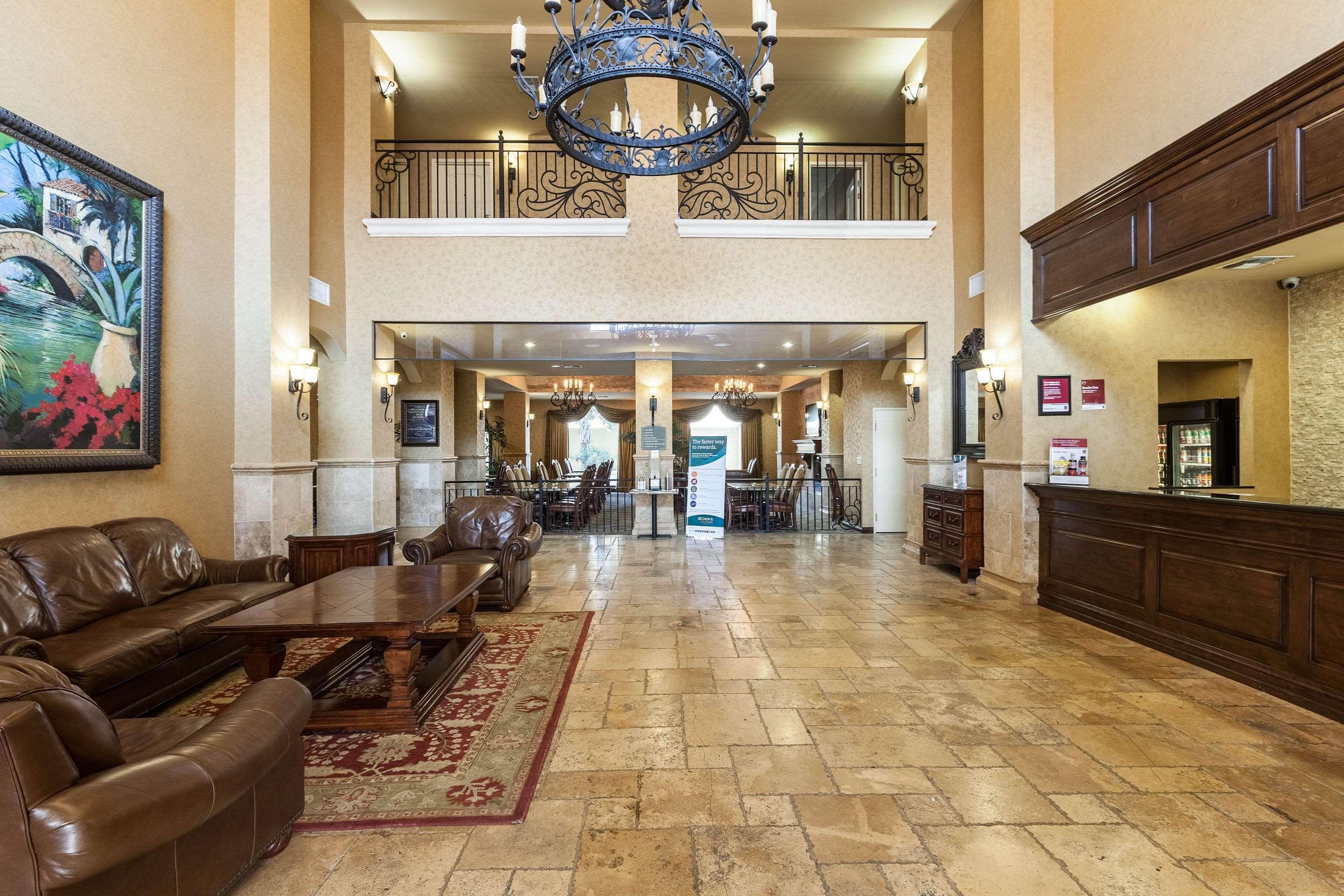 Comfort Suites Alamo-River Walk Сан Антонио Екстериор снимка