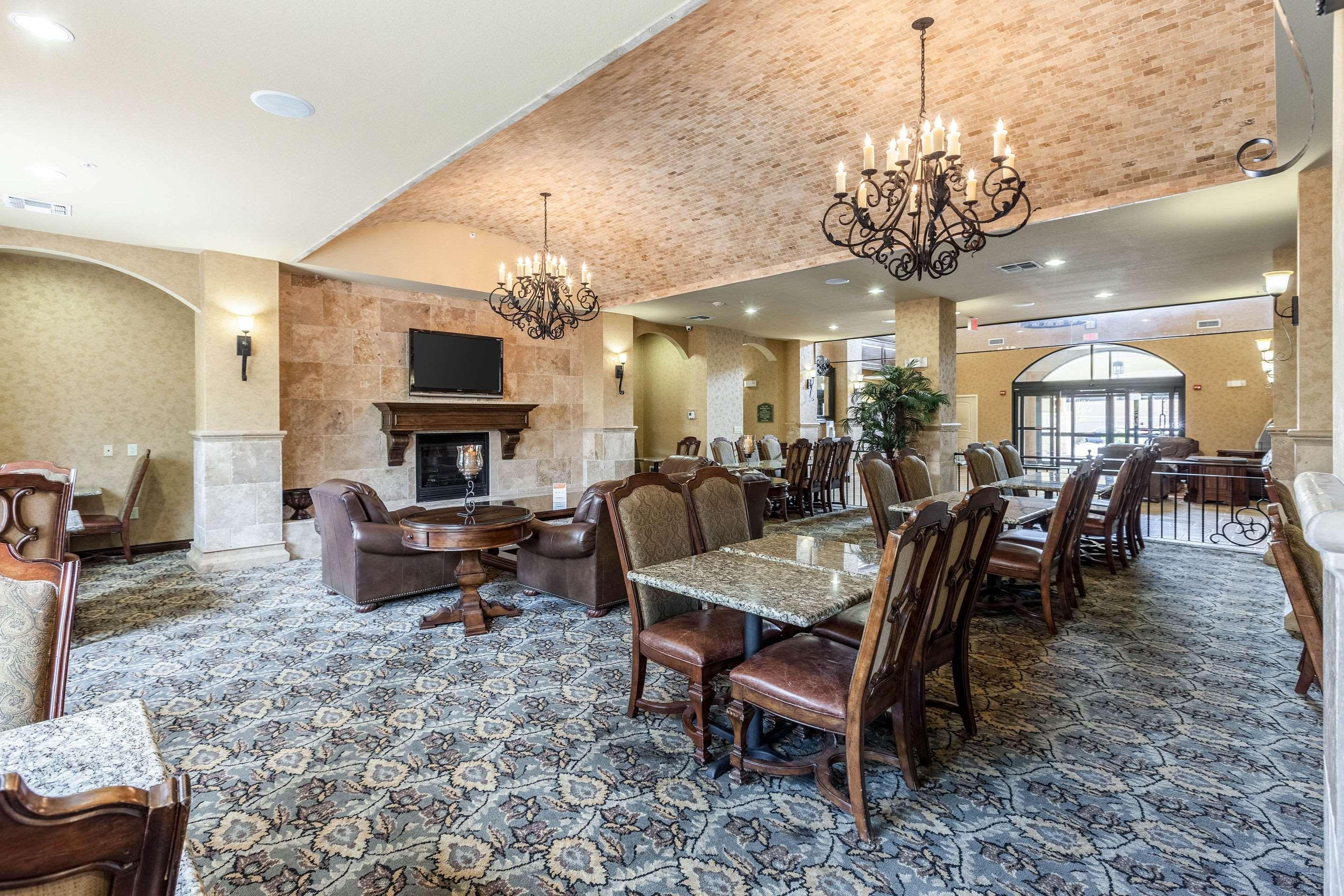 Comfort Suites Alamo-River Walk Сан Антонио Екстериор снимка