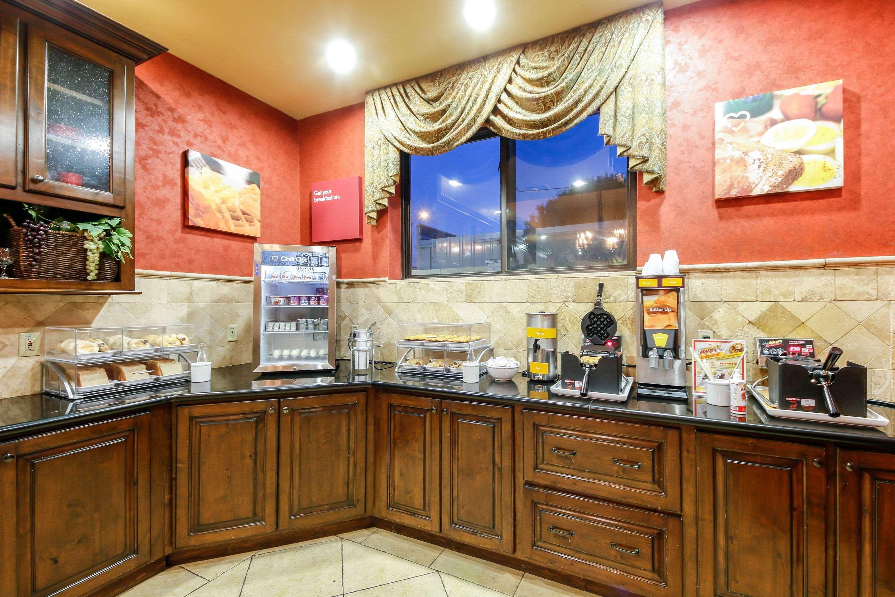 Comfort Suites Alamo-River Walk Сан Антонио Екстериор снимка
